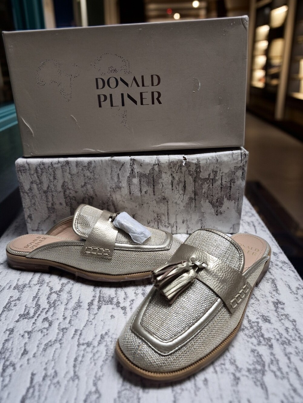 Donald J. Pliner Bryant Women's Sz 6 Mules Shoes New $188